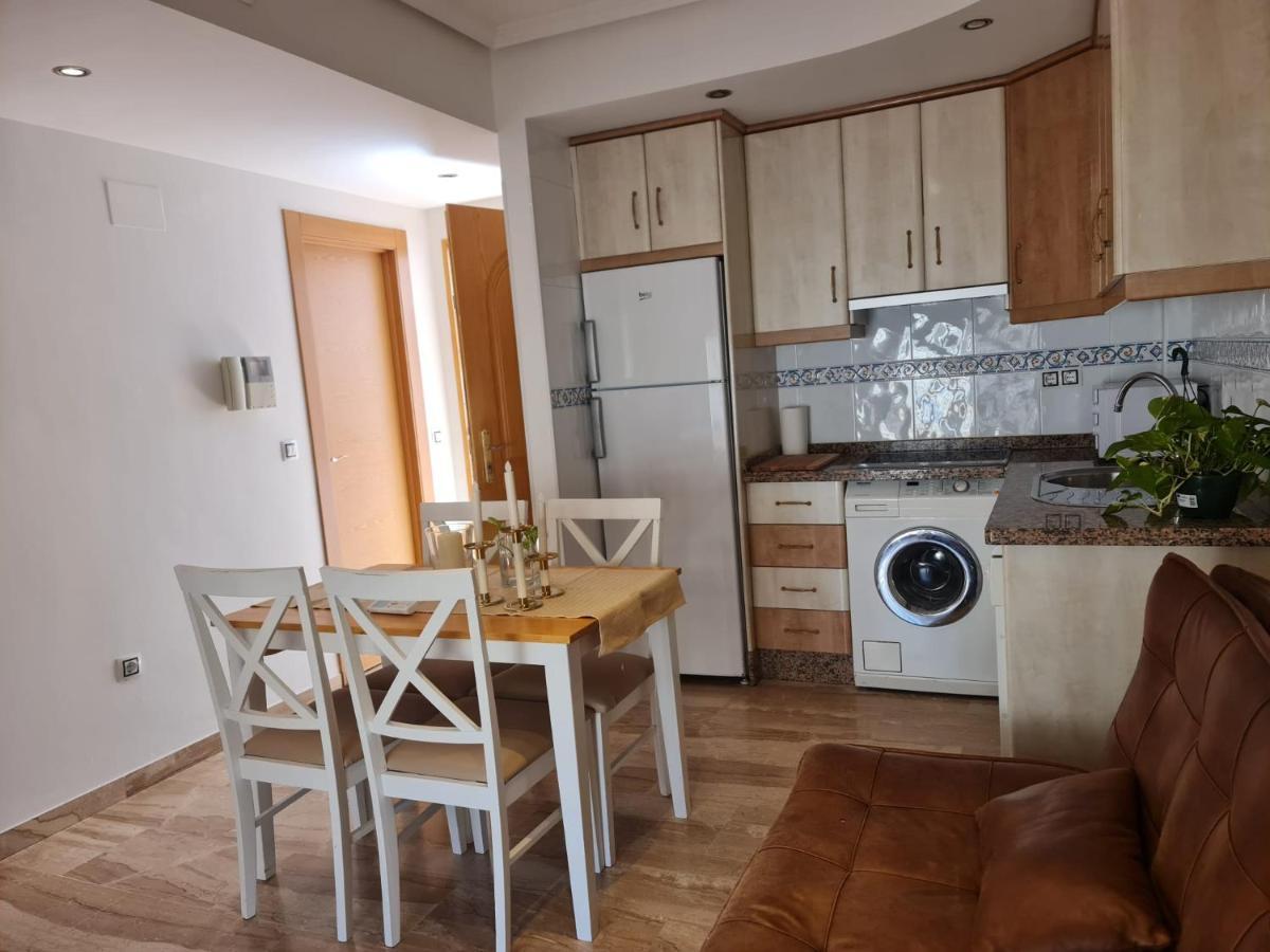 Apartamentos Benalmarina マラガ エクステリア 写真